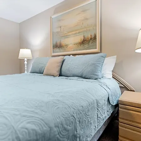 Bayfront Condo On 22Nd St With Sunset Views, Balcony & Near Boardwalk Fun